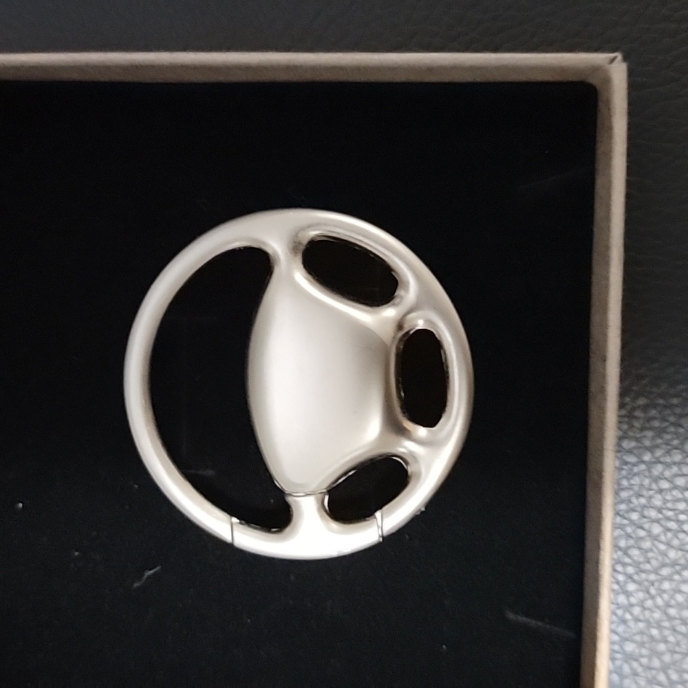 Keychain - Picture 4 of 4